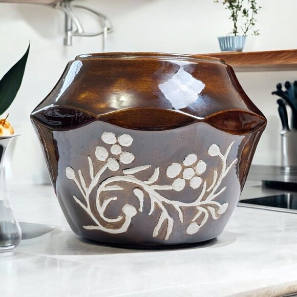 Unique 1979 Vintage Artist-Signed by Rebecca Ceramic Octagonal Jar 5.9" Tall - Picture 1 of 11